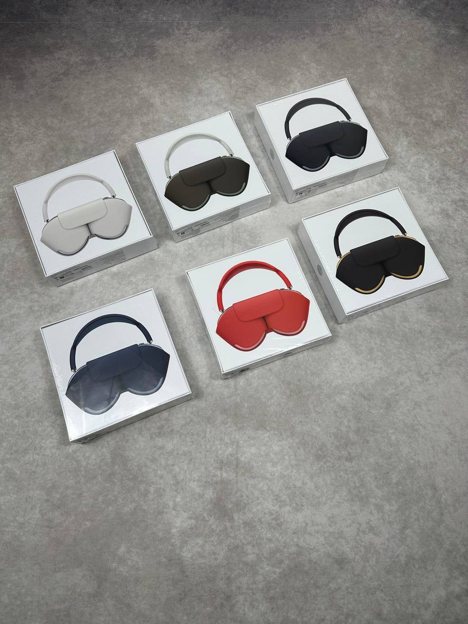 🍎🍏Headphones🍎🍏(No refunds but we accept in store credit)